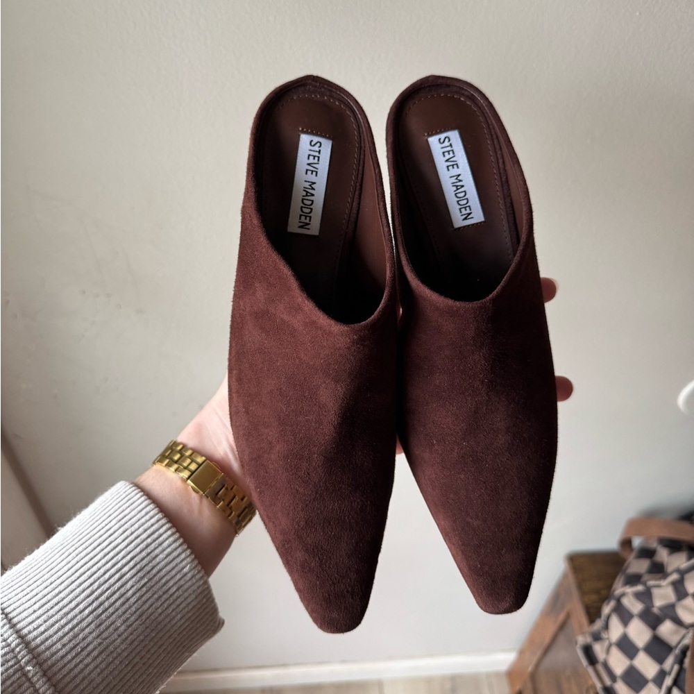 Steve Madden Niara Chocolate Suede Pointed Toe Kitten Heel Mules - Picture 2 of 4